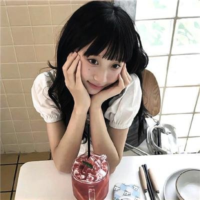 摇曳露营封面